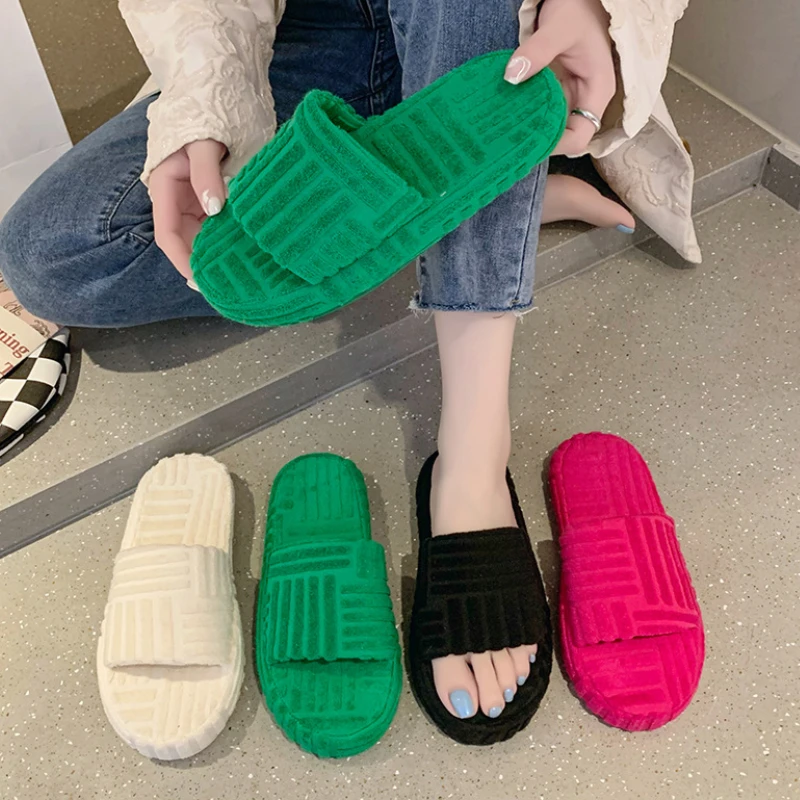 

Furry Women's Slippers Summer Korean Style Soft Sole Flats Solid Color Fish Mouth Large Size One-Word Shoes Zapatillas Casa