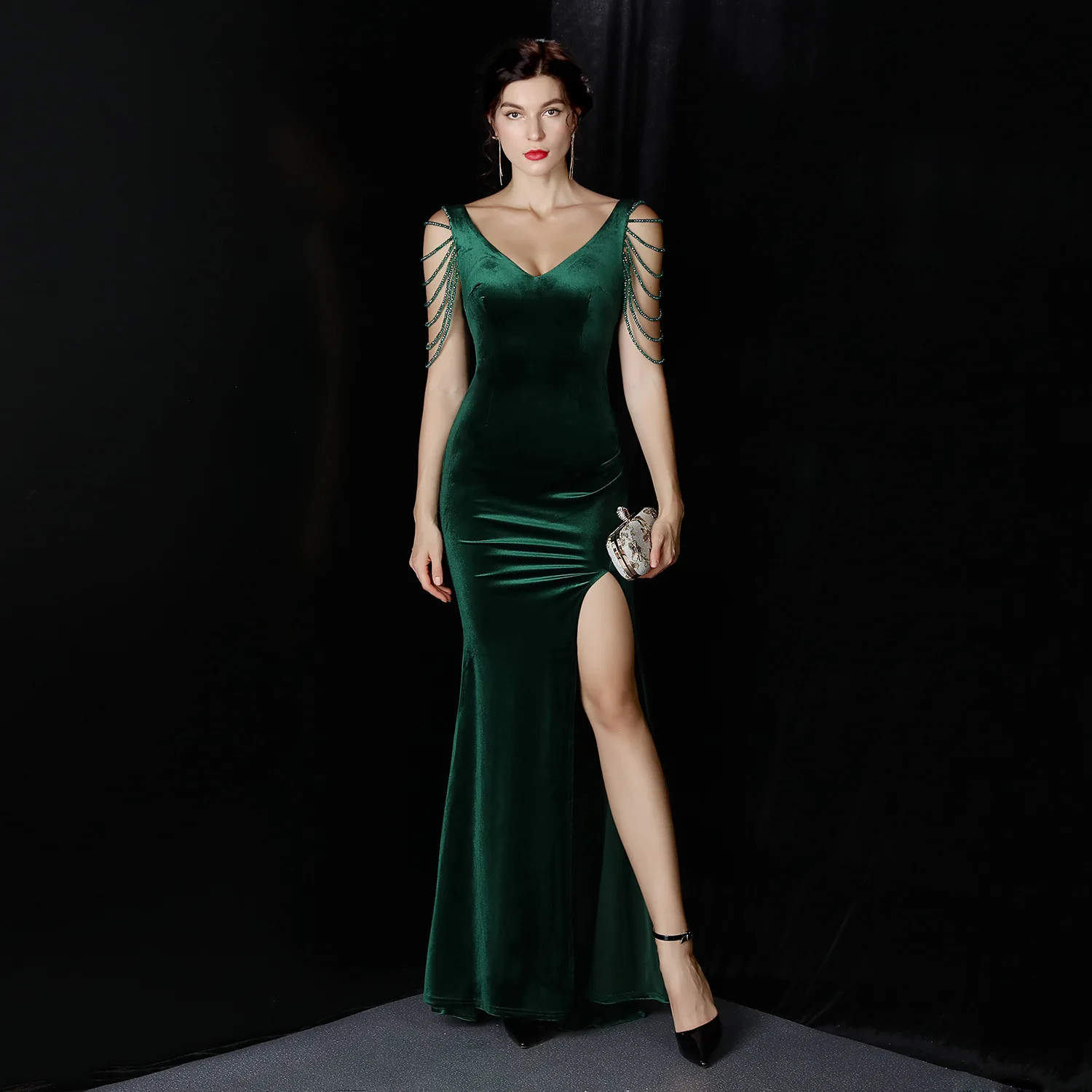 

Memaid V-Neck Evening Dress Female High-end Atmosphere Elegant Banquet Annual Meeting Host Temperament Velvet Aura Queen