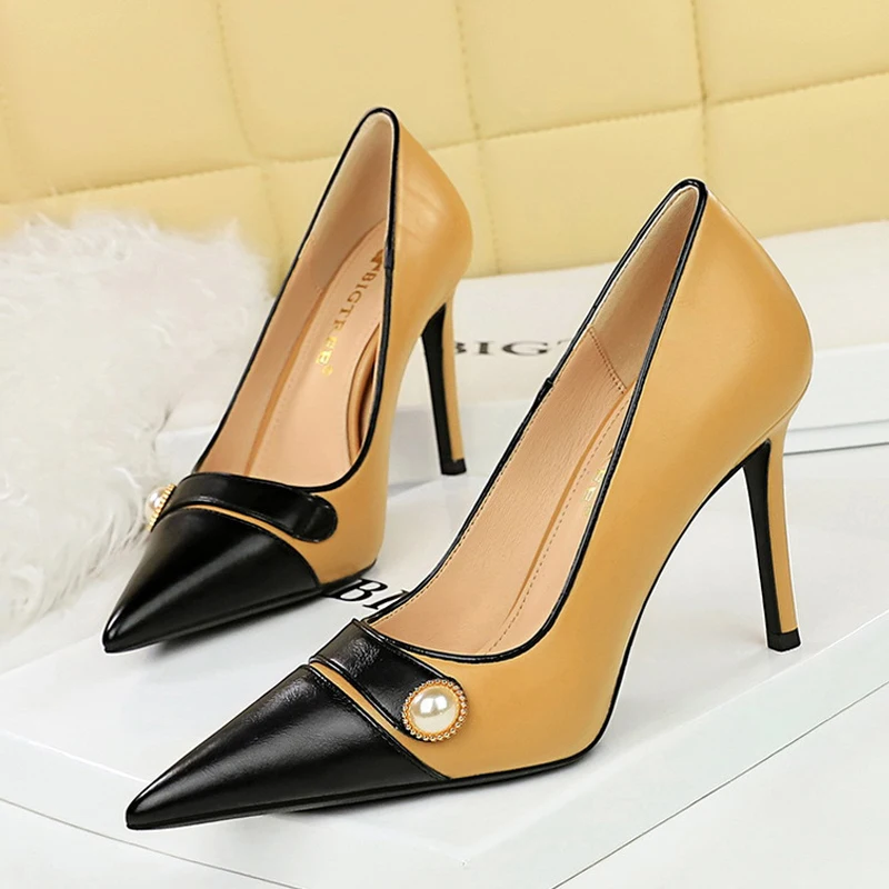 

BIGTREE Shoes Retro Women Pumps Pearl Color Matching High Heels Pointed Shoes Stilettos Heels Leather Shoes Sexy Party Shoes