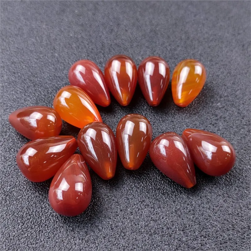 Мужская шпилька из красного агата