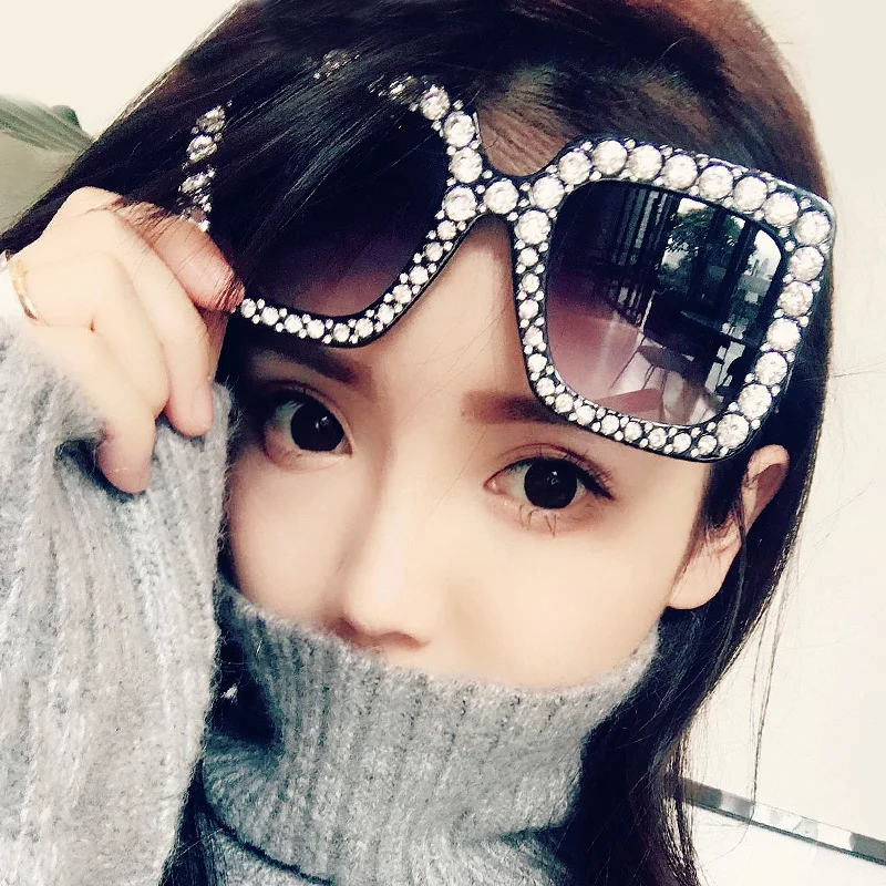 

New Square Sunglasses Women Black Oversized Sun Glasses Female Vintage Big Frame Gradient UV400 Eyewear Women Popular Glasse