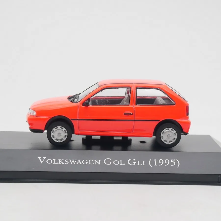 Фото Металлическая модель автомобиля Ixo 1:43, VW GOL GLI 1995, двухдверный седан, литая под давлением №2