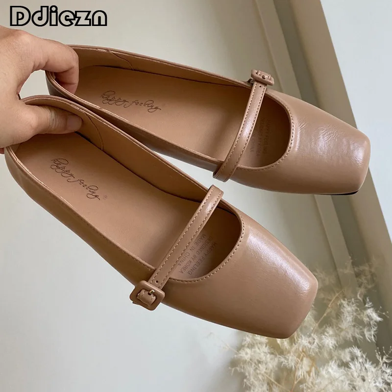 

2023 Ladies Sandals Female Shoes Women Mary Janes Buckle Strap Elegant Fashion Square Toe Casual Loafers Summer Flats