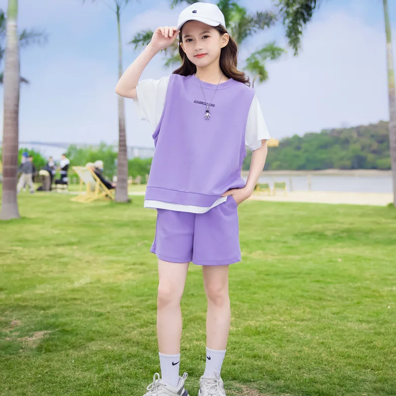

Детский летний спортивный костюм, одежда 2023, модный лоскутный костюм для девочек с коротким рукавом + шорты, комплект из двух предметов