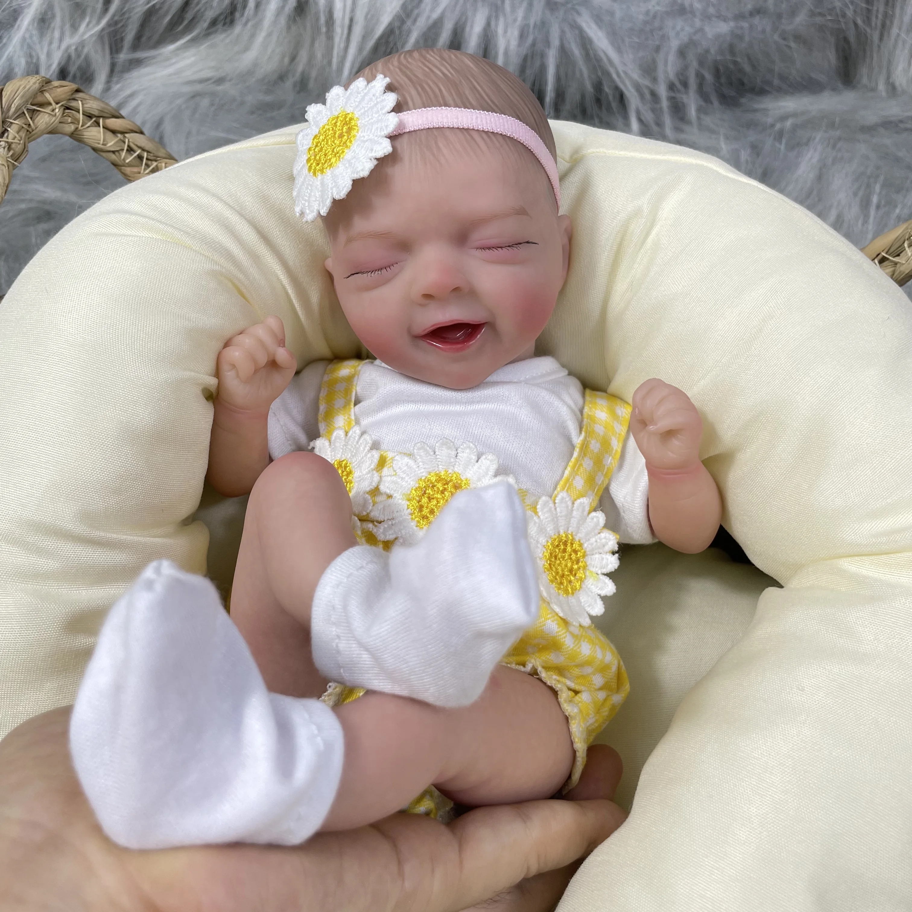 

30CM Mini Reborn Baby Dolls Salia Cute Palm Doll With Soft Cloth Body 3D Skin Visible Veins Collectible Art Doll Gift For Girls