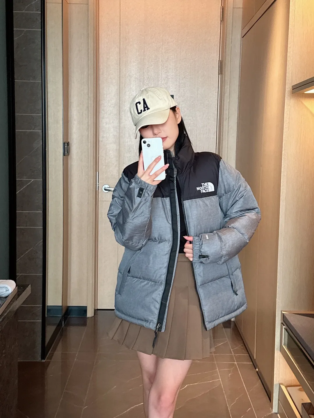 Женский Пуховик в стиле The North Face copy 1:1 1996 Nuptse Классика Теплый легкий и не тяжелый.