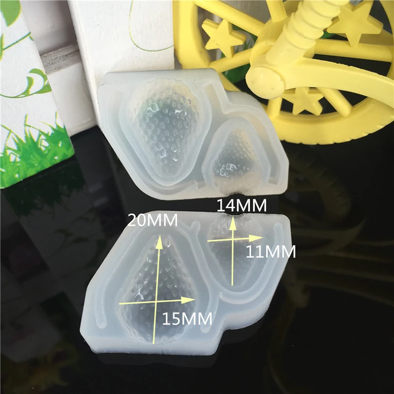 

Силиконовая форма для кексов клубника