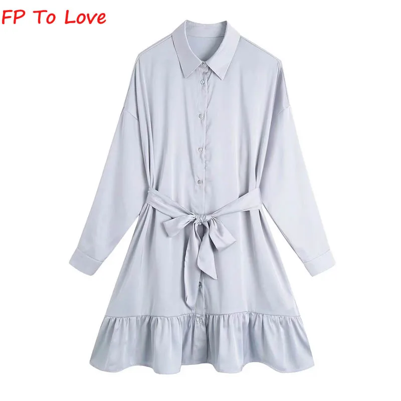 

Платье-рубашка атласное на пуговицах, с поясом и длинным рукавом