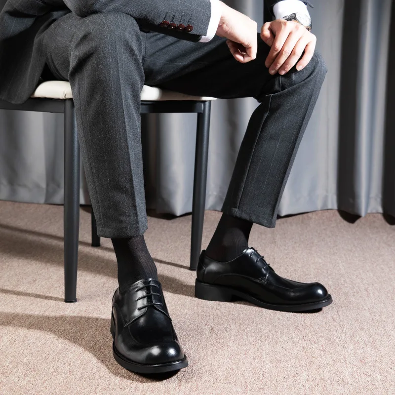 

Leather shoes men's leather breathable business British large size 2022 new formal dress round head layer cowhide men's shoes