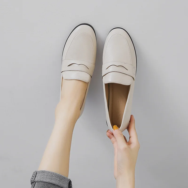 Designer Woman PU Leather Slip One Shoes for Women Ladies Flats Loafers Mocassins Zapatos Spring Simple Shoes