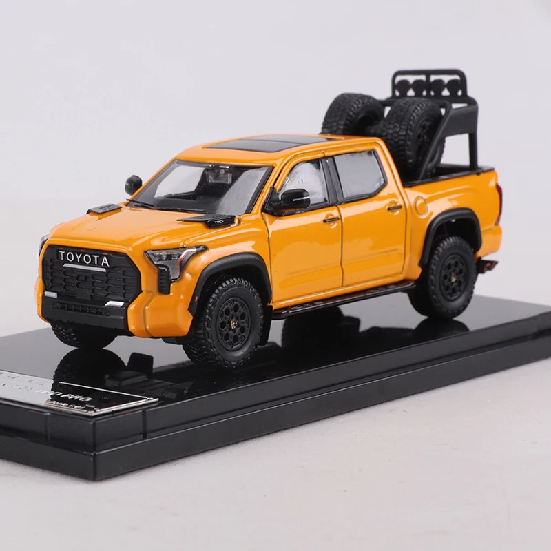 Фото Коллекционная модель автомобиля GCD 1:64 Toyota Tundra TRD PRO из сплава, имитация, игрушка, предмет для демонстрации №1