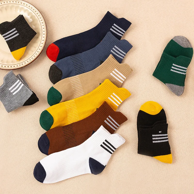 1 Pair Men Middle Tube Socks Autumn Winter Fashion Stripe Basketball Sports Sock Breathable Sweat Absorption Basketball Socks