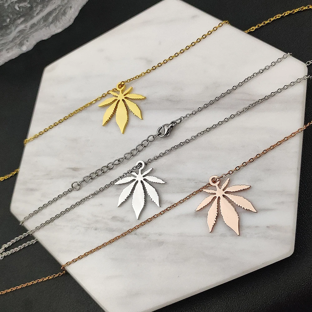 

Stainless Steel Necklace For Women Man Maple Leaf Choker Pendant Chain Necklaces Engagement Jewelry korean Fashion New Design