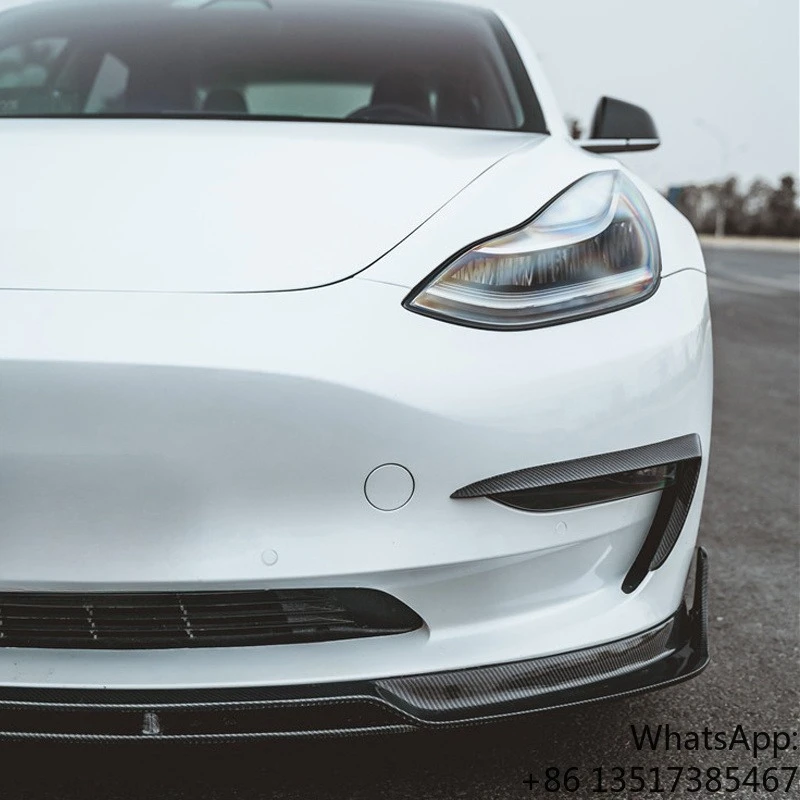 Фото Комплект обвесов CM Style из карбона для Tesla Model 3: передний сплиттер, задний диффузор, боковые пороги, спойлер на багажник №2
