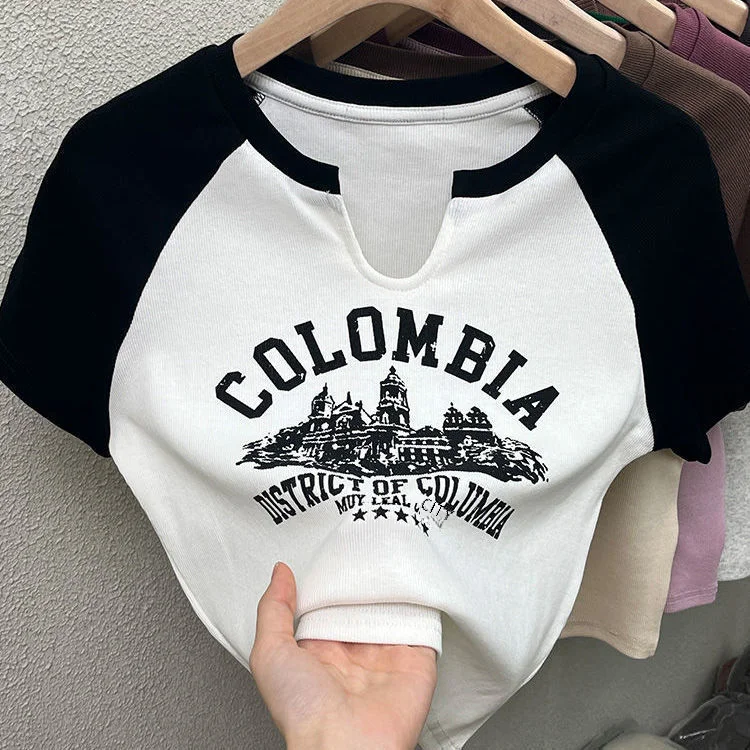 Женская футболка с коротким рукавом и цветным принтом