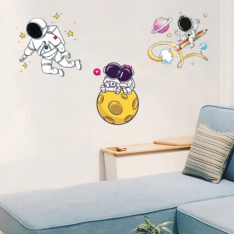 Наклейки на стену с мультяшным астронавтом для детской комнаты художественная