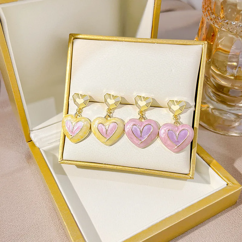 

Silver Pin Spell Colorful Sweet and Lovely Peach Heart Light Luxury Tide Models Love Heart Ladies Earrings Temperament Jewelry