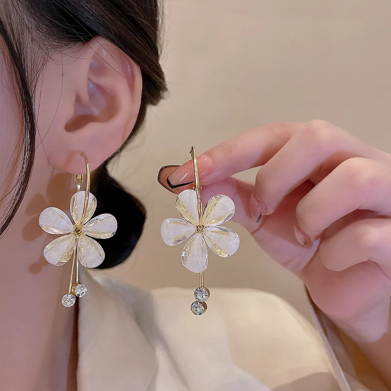 

2023 Korean Shiny Crystal Flower Earring For Women Fashion Rhinestone Tassel Earrings Wedding Party Temperament Jewelry Gifts