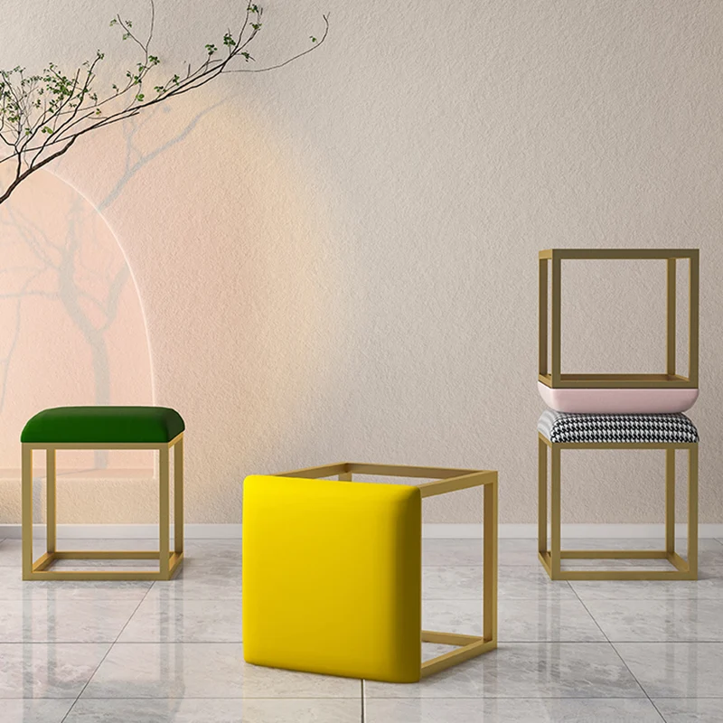 

Portable Small Fabric Stool Cube Metal Creative Low Kitchen Stool Modern Design Dressing Table Mobili Soggiorno Household Items