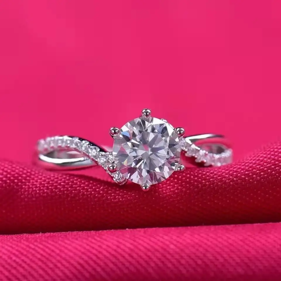 

S925 silver inlaid Mosan diamond twisted wall ring 1 carat shiny opening ins luxury couple engagement ring