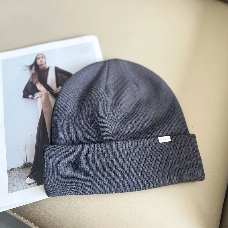 Шапка-бини женские зимние теплые вязаные шапки уличные двухслойные