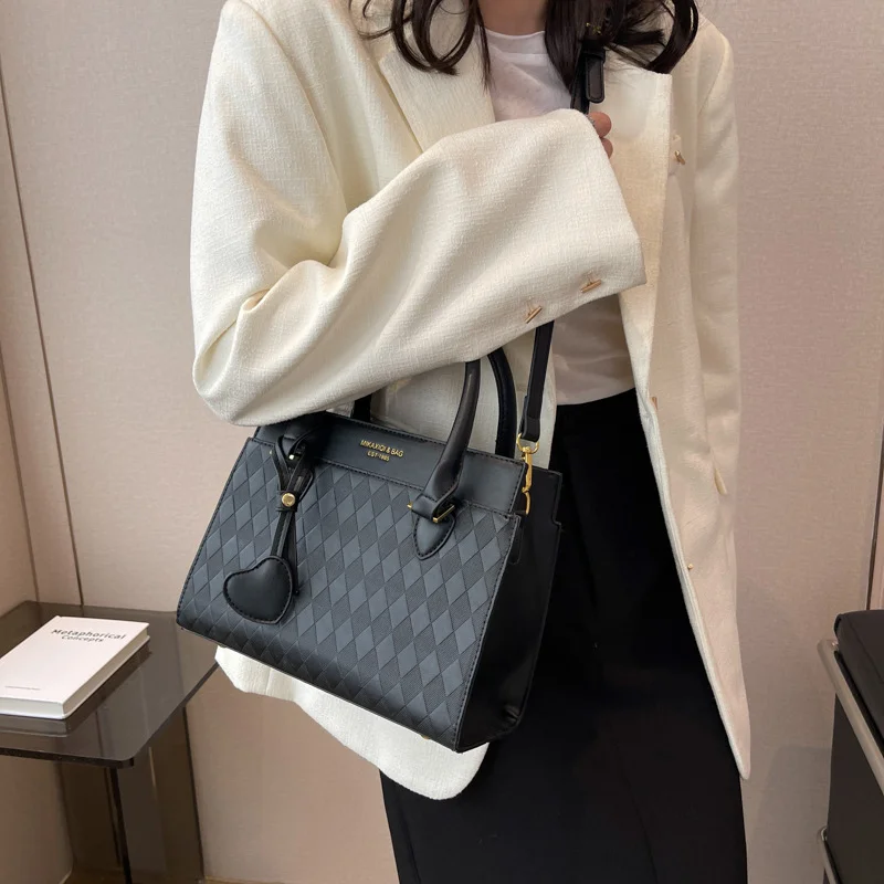 Women's Retro Fashion Handheld Crossbody Bags for Women Handle Luxury One Shoulder Small Underarm Bolsa Feminina Handbag Mochila