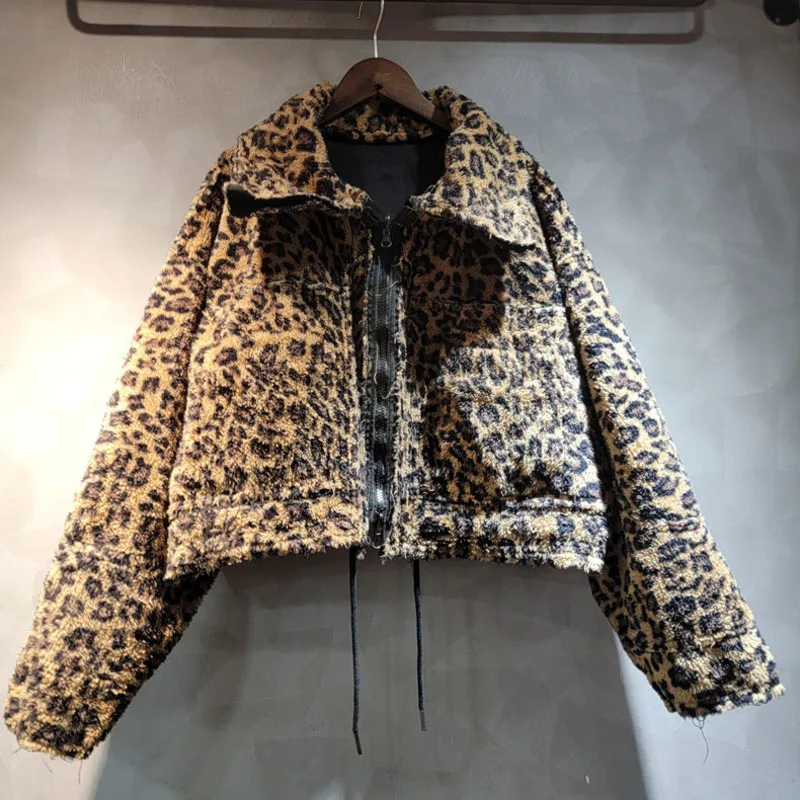 DEAT женское джинсовое пальто из плотного плюша с двусторонним леопардовым узором