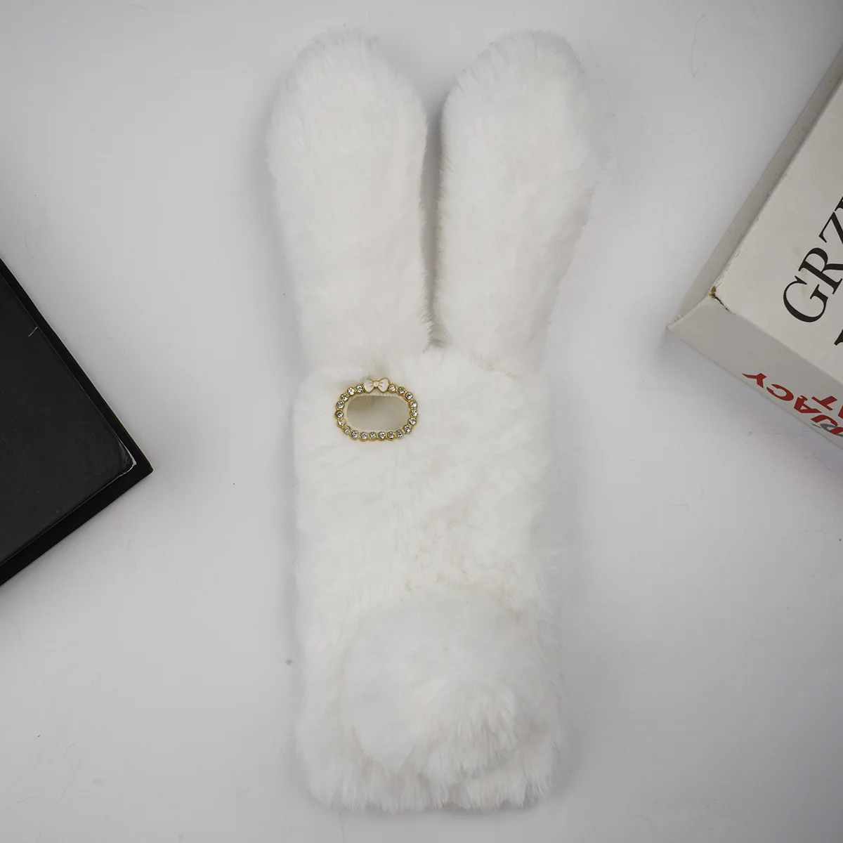 

White Adorable Plush Rabbit Design Phone Case Rhinestone Frame Phone Shell Fashion Shockproof Cover Compatible with Apple