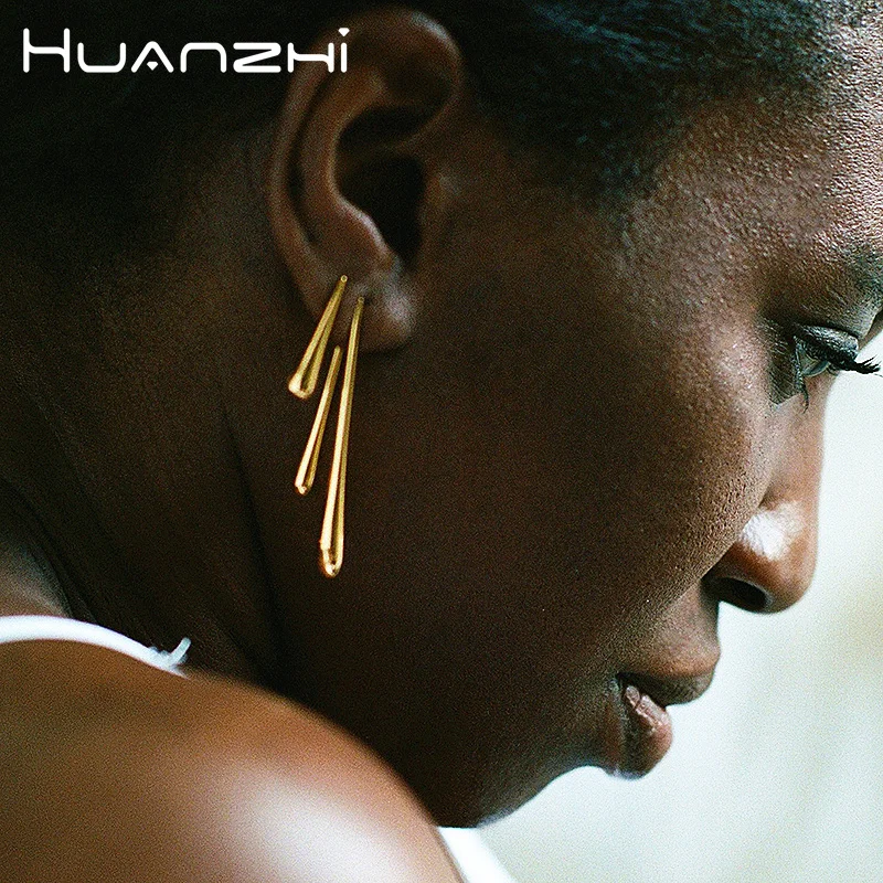 HUANZHI металлические Асимметричные тонкие серьги для женщин и девушек Простые индивидуальные шикарные гладкие не выцветающие подарки