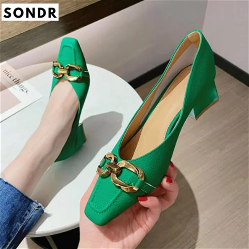 

Korean small square head fashion women's shoes spring 2022 new shallow mouth low top thick single shoes women's metal buckle laz