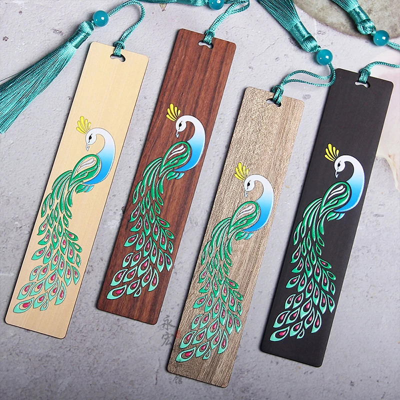 

Retro Chinese Style Painted Peacock Wooden Bookmark Pagination Mark Reading Book Tools Accessories Students Stationery Supplies