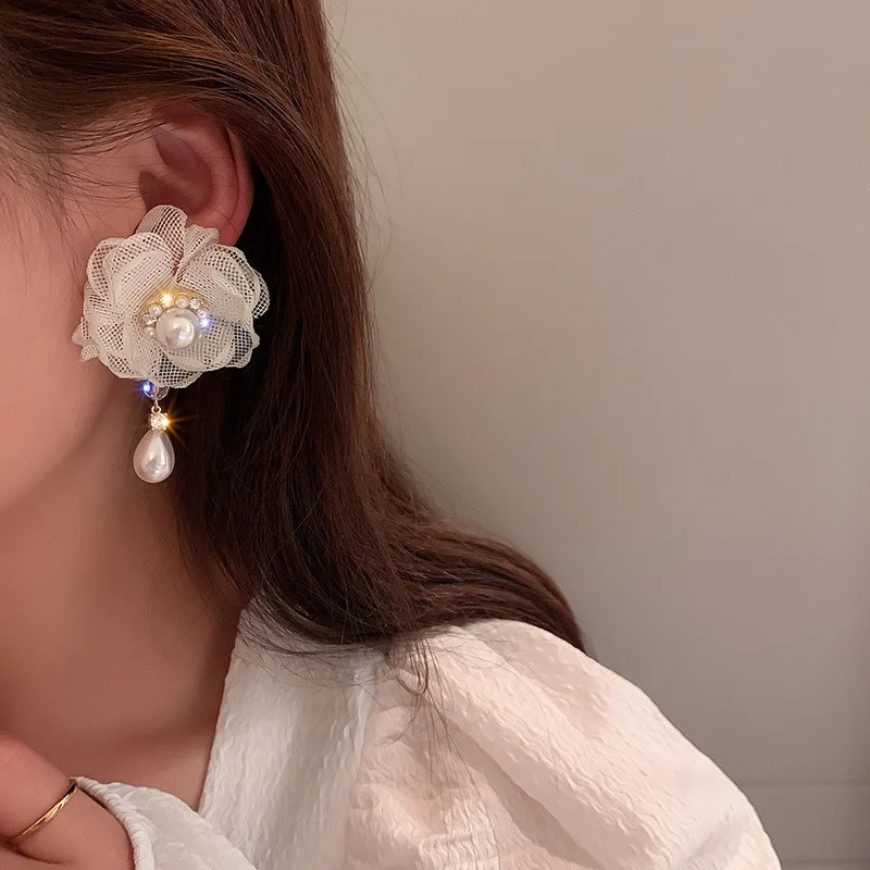 

New Elegant Lace Cloth Flower Pearl Drop Earrings For Women Fashion Jewelry Elegant Pendientes Mujer