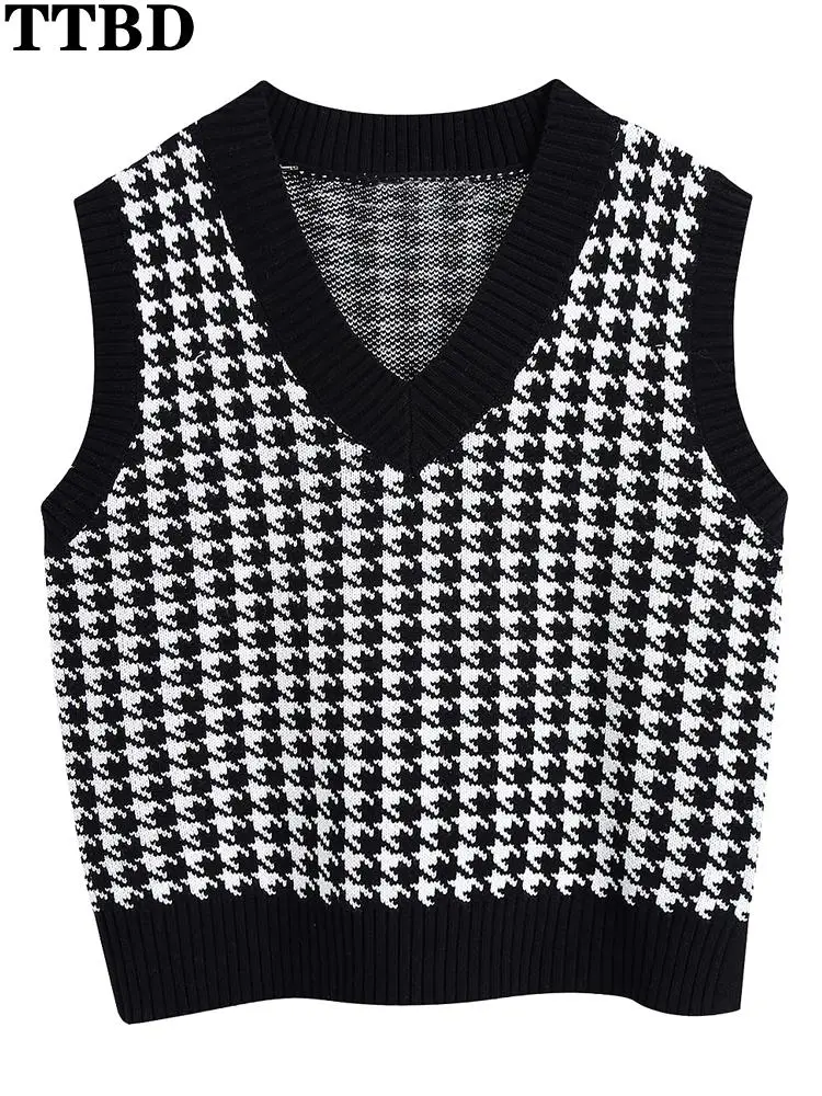

TTBD Women 2022 fashion with ribbed trim plaid knitted traf za vest sweater vintage v neck sleeveless female waistcoat chic tops
