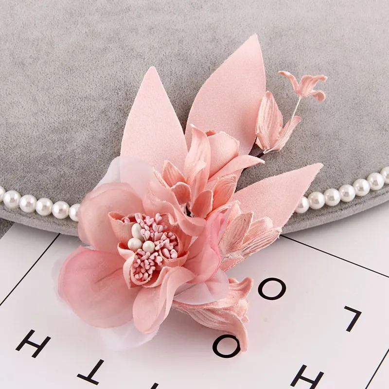 

High-end Cloth Art Flower Brooches for Women Handmade Jewelry Stage Performance Corsage Collar Pins Fashion Brooch Gifts