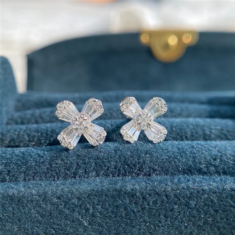 

New Fresh Style Flower Shaped Stud Earrings Inlay Crystal Cubic Zirconia Romantic Women Accessories for Party Fashion Jewelry