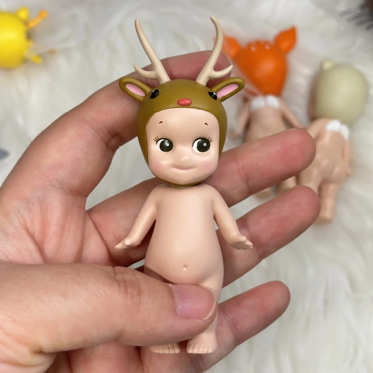Фото Мини-фигурка Sonny Angel из серии животных 2005 года, версия 2. Без коробки, без пакета. Мышь, белый медведь, оленёнок, корова, свинья, овца, жираф. №5