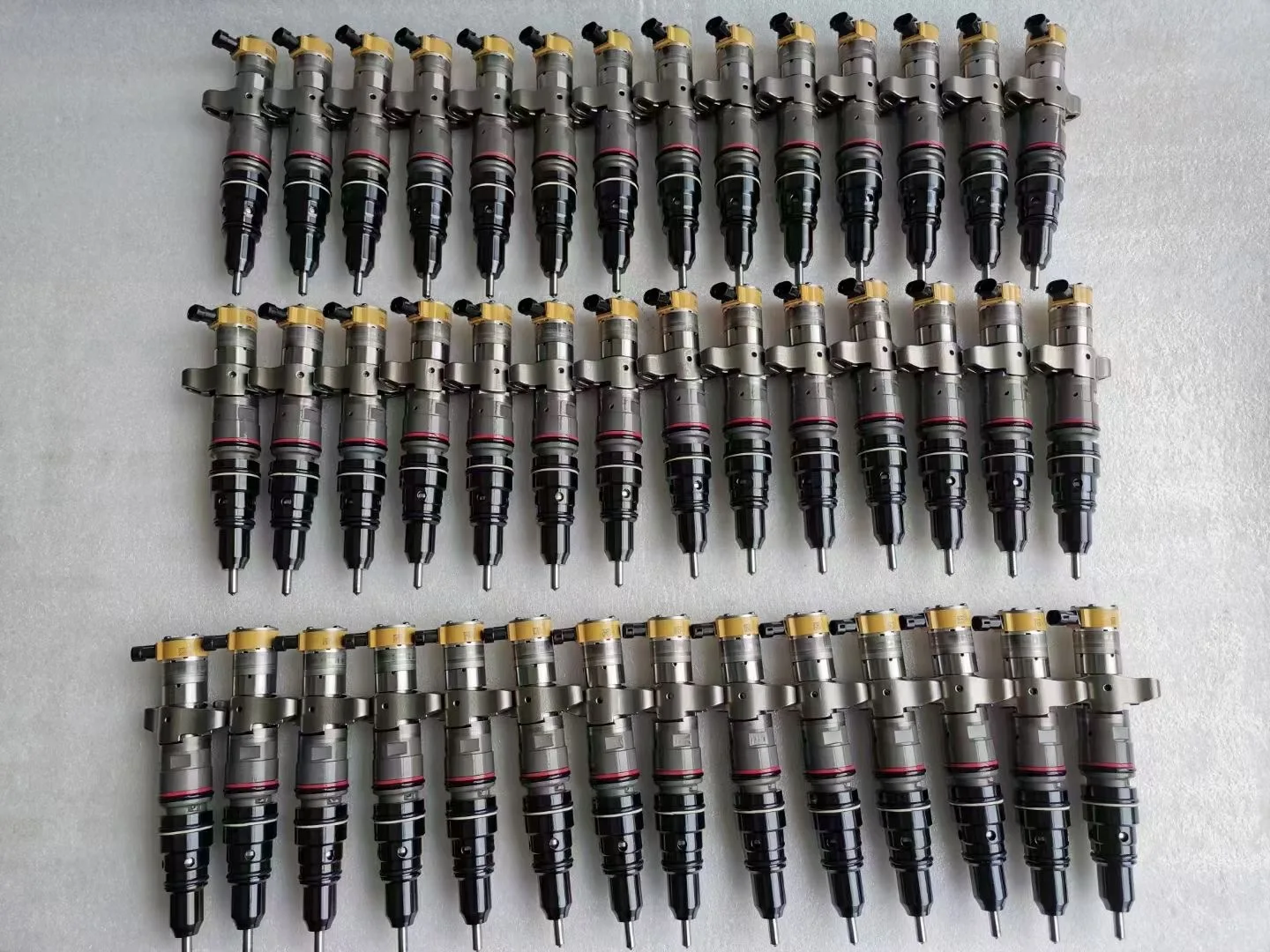 Детали экскаватора 235-2888 C9 C-9 Дизельный топливный инжектор дизельного топлива