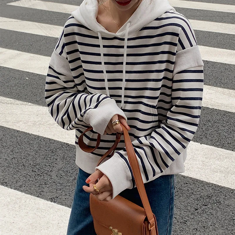 

Толстовка Женская в полоску, Модный свитшот с длинным рукавом, свободная Спортивная кофта с капюшоном, с круглым вырезом, в Корейском стиле, весна-осень
