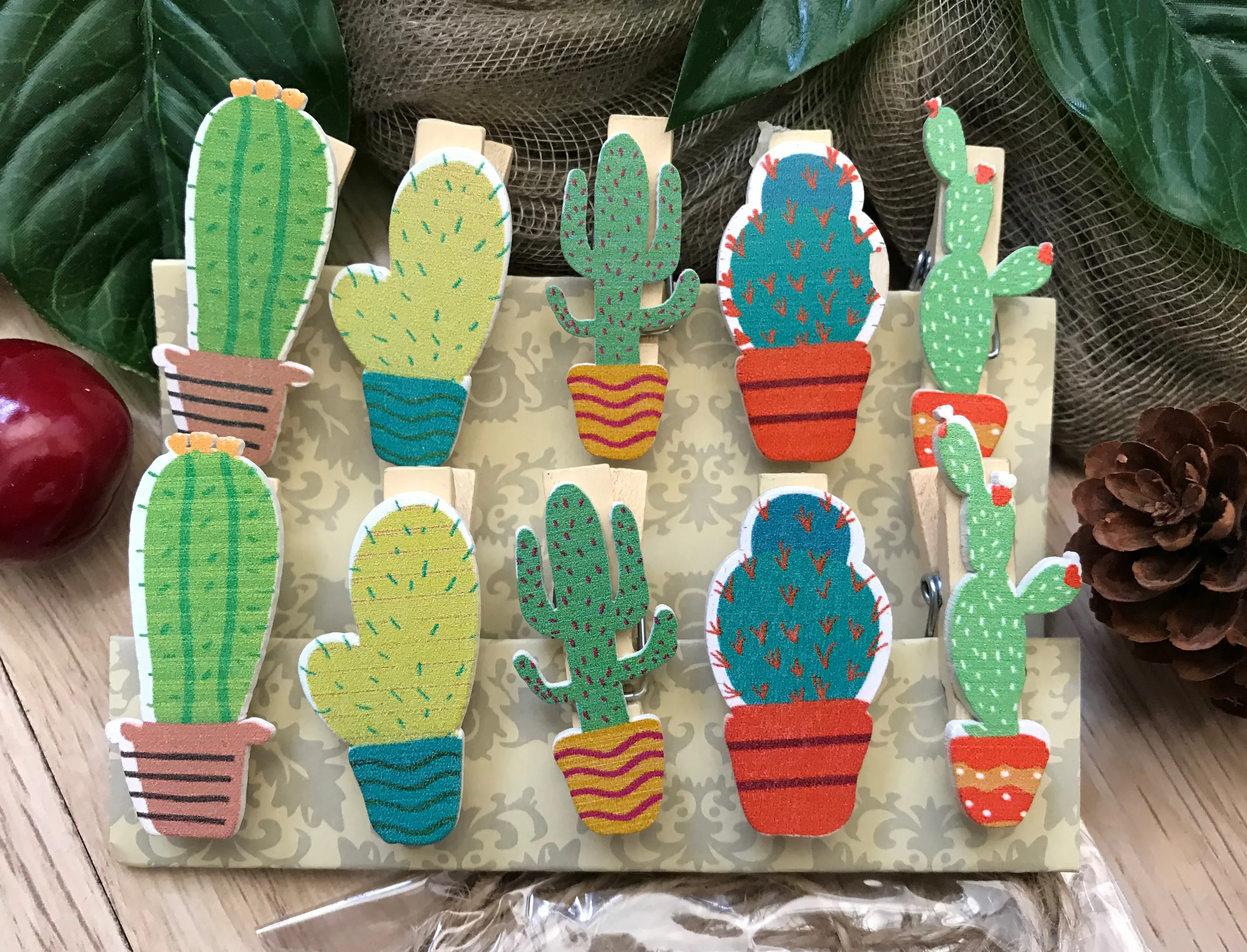 

120pcs Wooden Pegs Wall Decoration Photo Wooden Clips Pin Clothespin for Party Celebrated Gift,Favors Decoration