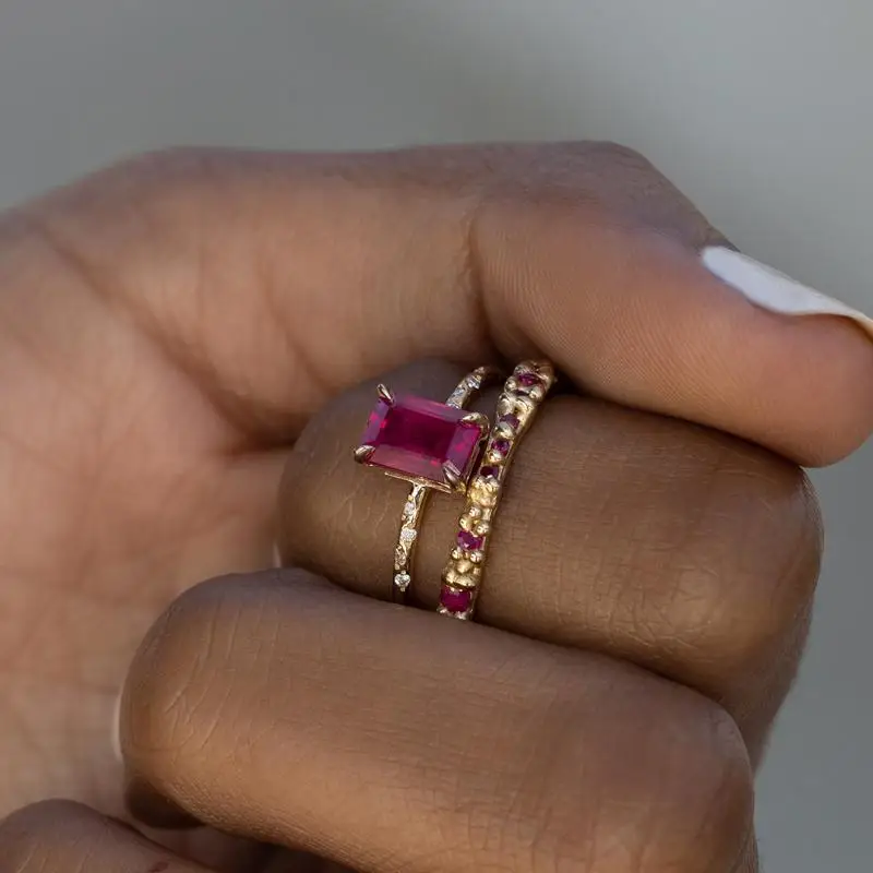 

Elegant S925 Sterling Silver Ruby Granule Eternity Band Ring for Women