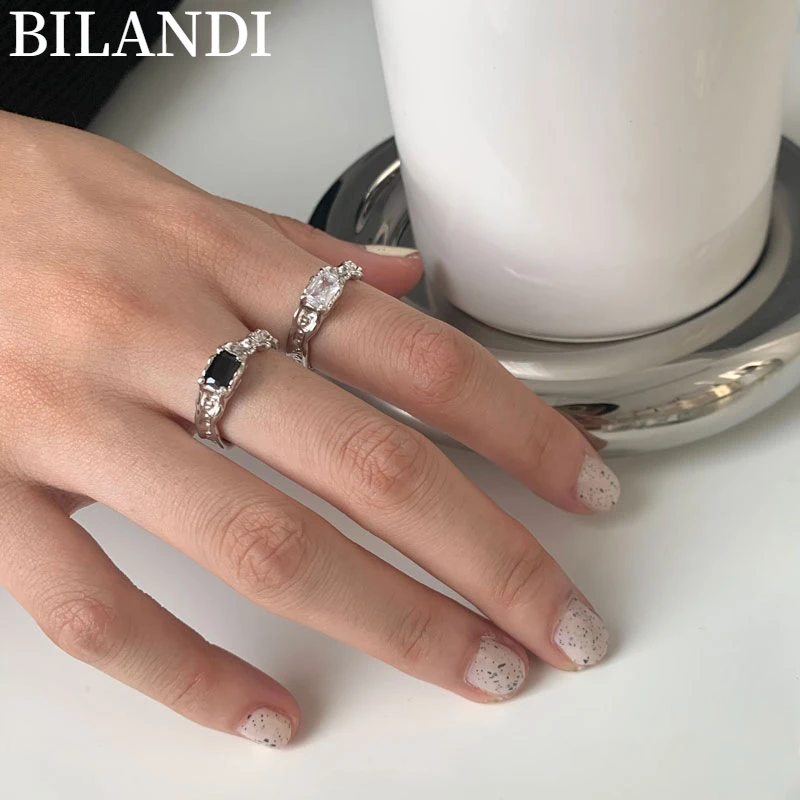 

Bilandi Fashion Jewelry Irregular Ring 2022 New Trend Hot Selling Black White Zircon Ring For Women Accessories