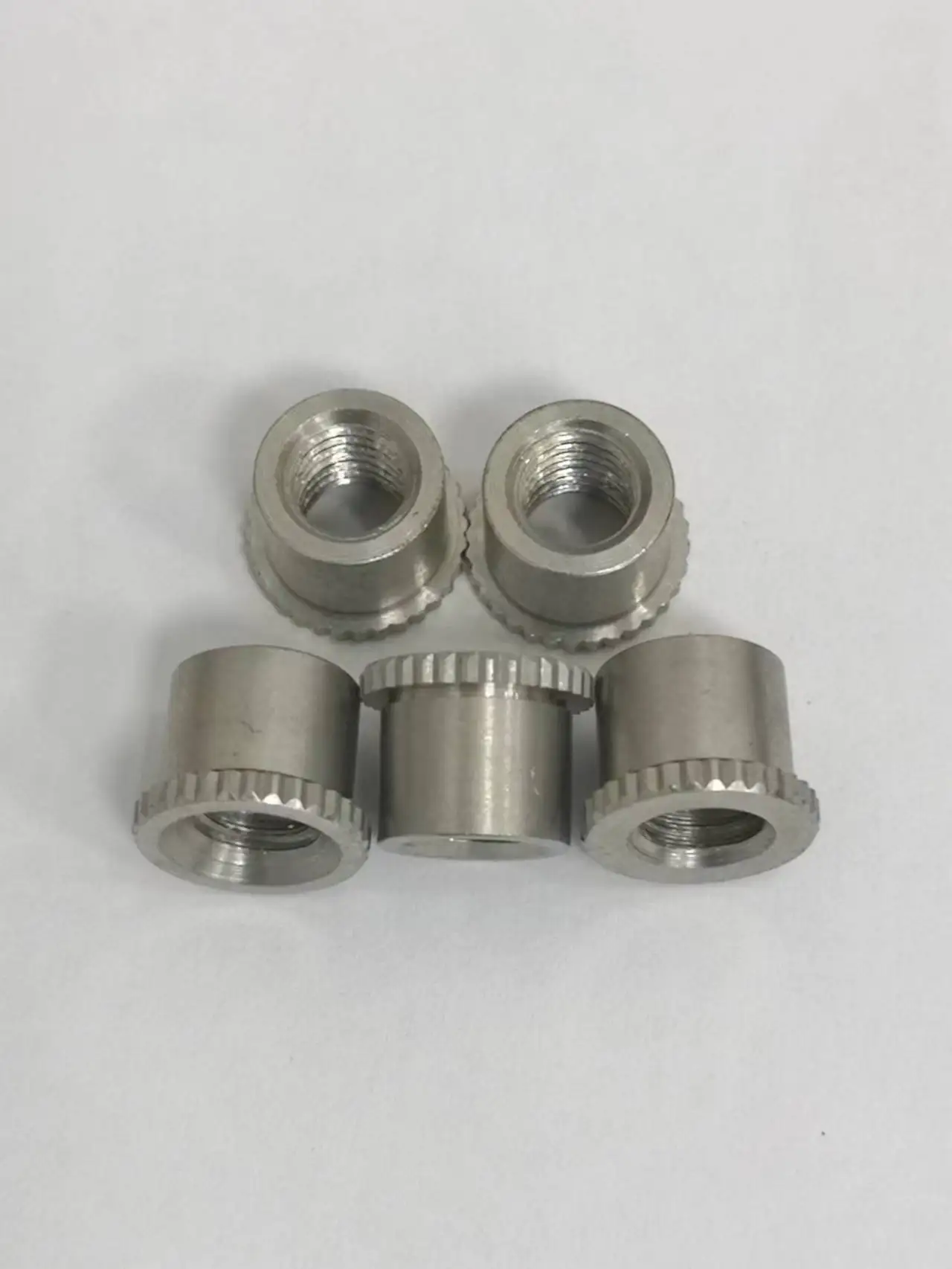 

MSO4-080/256//M1.2/1.4/1.6/2/-2/3/4Knurled Head Screwlock Standoffs Stainless Steel400 Harden In Stock Made In China