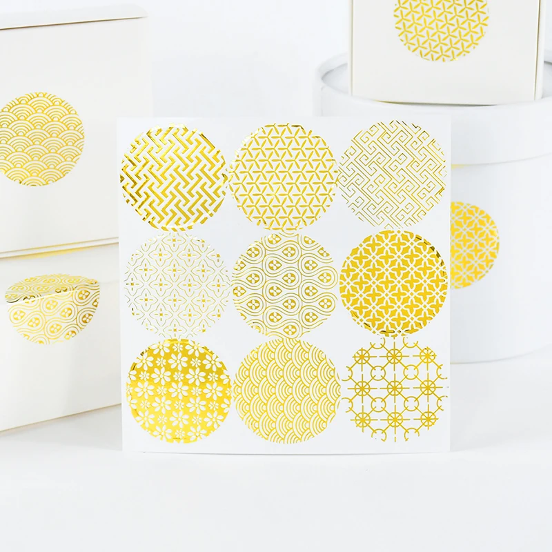 

45/90pcs Gold Clear Flower Pattern Sealing Stickers Gift Box Packing Label Decal DIY Birthday Wedding Holiday Party Decoration