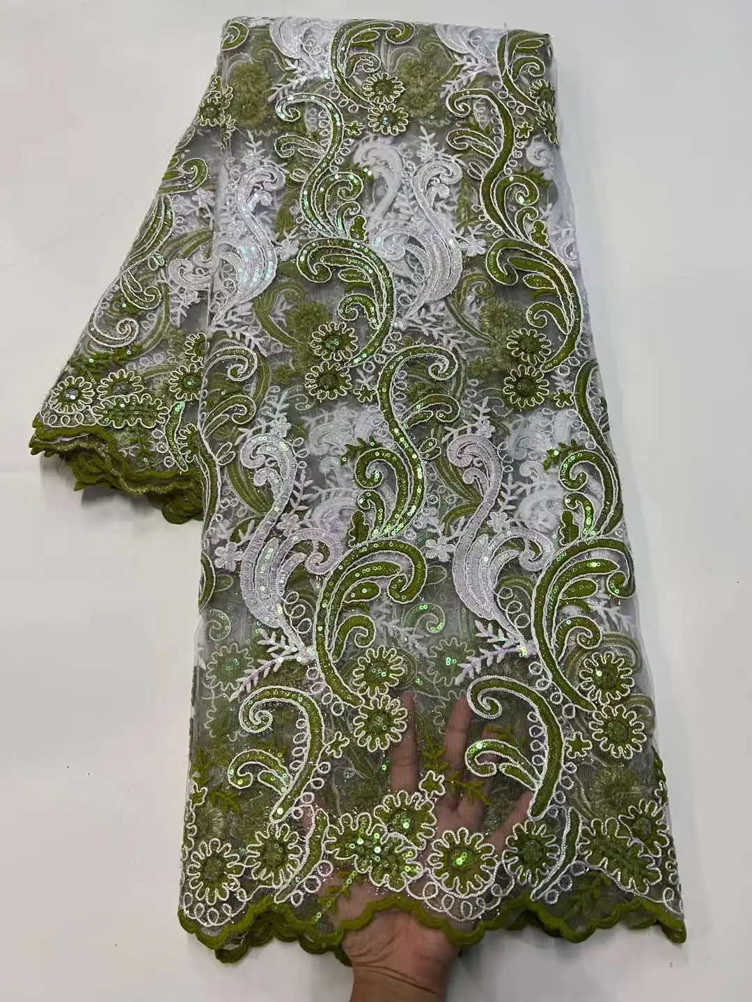 

Нигерийские французские сетчатые тюлевые кружевные ткани 2022, высококачественные блестки, сетчатые кружева, мягкие африканские кружевные ткани для свадебной фотосессии