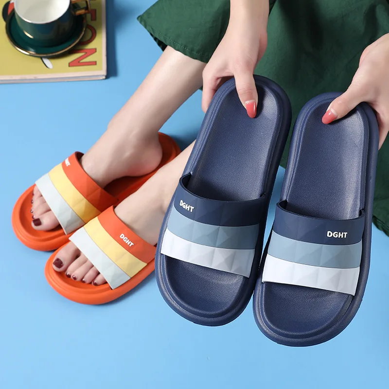 Slippers home antiskid couple slippers wear resistant Comfortable fashion slippers women shoes Bathroom Slippers