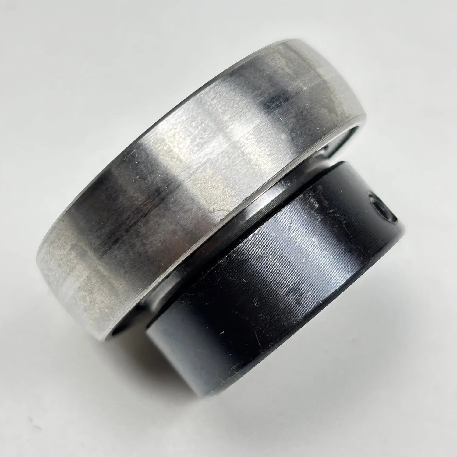 Фото Подшипник шнека JD39102 для двигателей John Deere 9400, 9500, 9600, CTS, 212P, 450, 622X, 722X №3