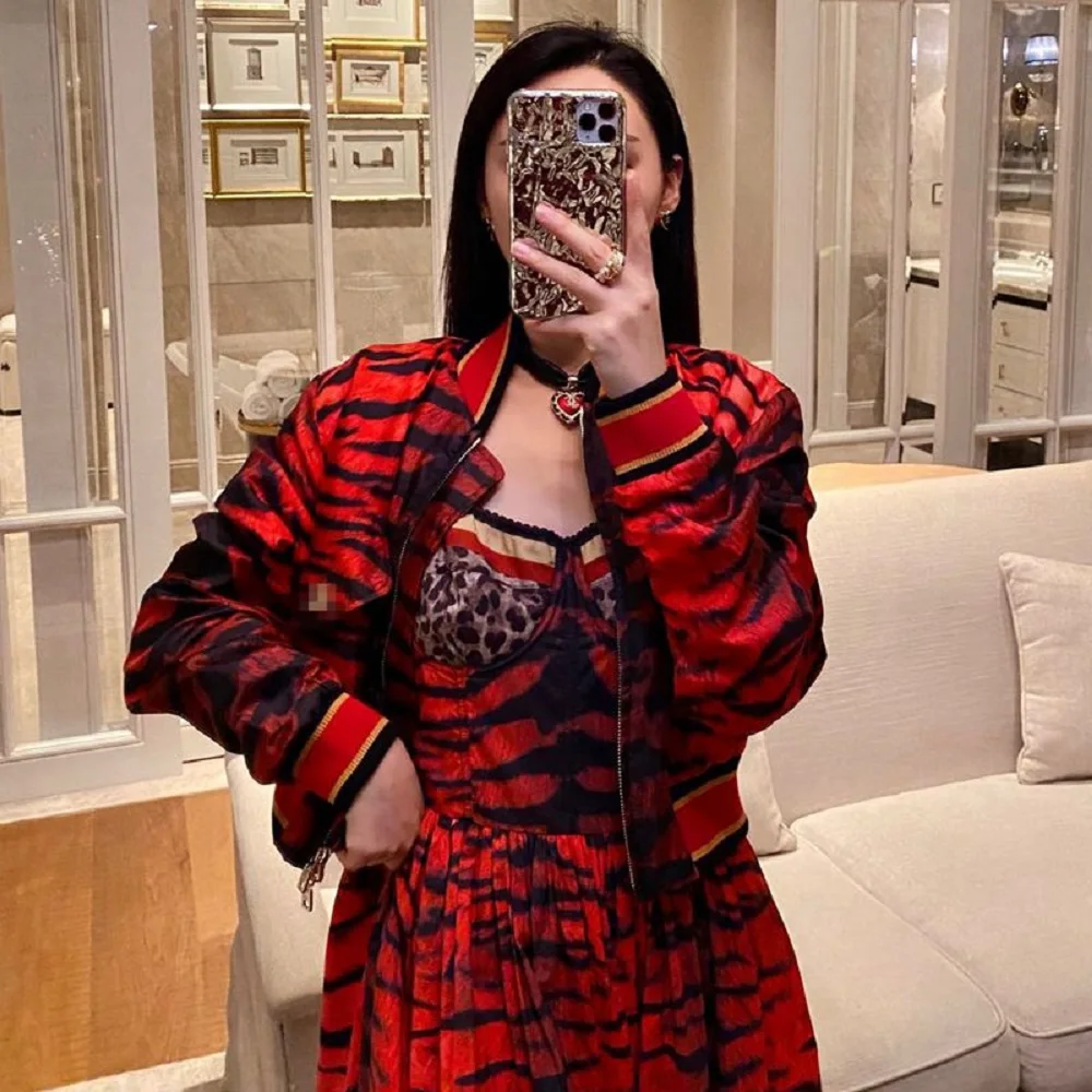 

2022 женские зимние пальто, атласные повседневные женские куртки с 3D леопардовым принтом, новые высококачественные куртки-бомберы y2k, одежда с бюстгальтером traf