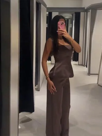 Женские брюки и пиджак из полиэстера