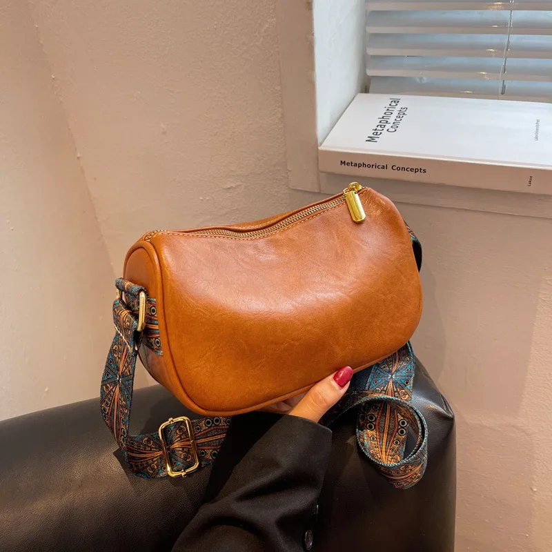 Diinovivo Crossbody Bag For Women 2023 Retro Fashion Wide Strap Designer Shoulder Bags Pillow PU Leather Messenger Bag WHDV2282