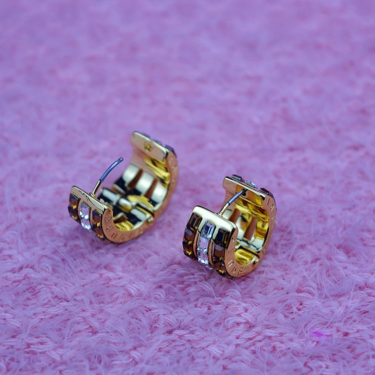 

Чайные коричневые циркониевые простые серьги в стиле ретро